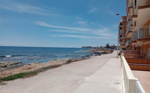 Vivienda con vistas al mar